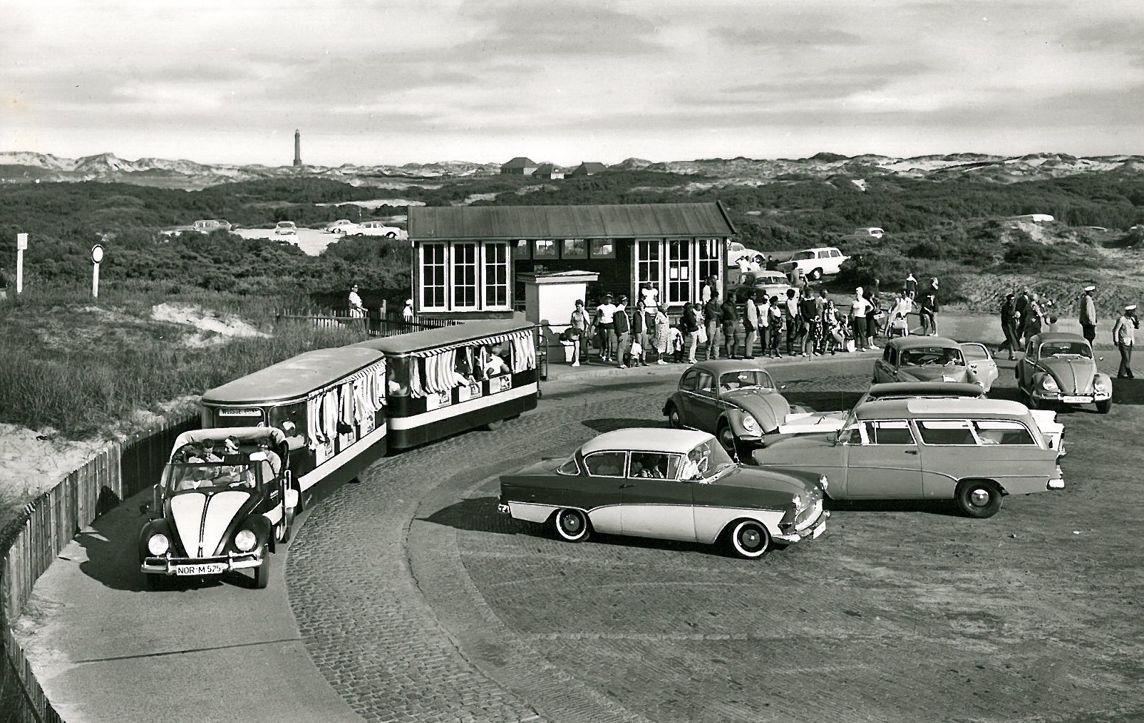 000138