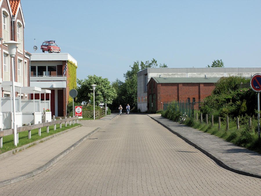 2003 - Bürgermeister-Willy-Lührs-Strasse