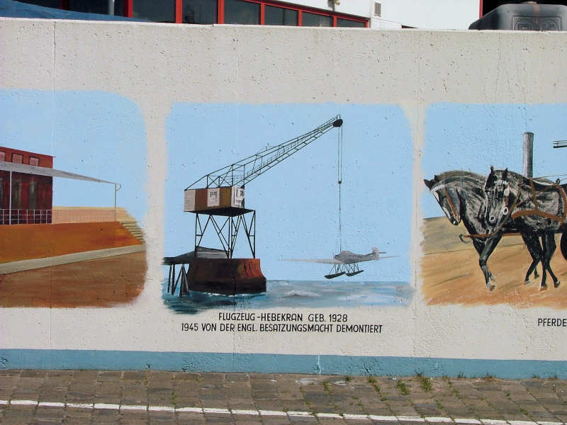 Wilfried Schlegel - Verschiedene Motive an der Hafenmauer (2006)