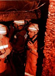 1994: Das "Haus der Begegnung" brennt 1994: Das "Haus der Begegnung" brennt