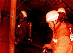 1994: Das "Haus der Begegnung" brennt 1994: Das "Haus der Begegnung" brennt