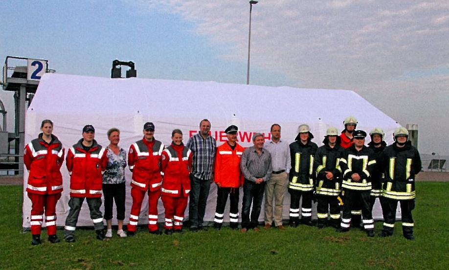 2011: Anschaffung eines Schnelleinsatzzeltes 2011: Anschaffung eines Schnelleinsatzzeltes