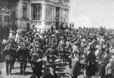 Umzug aller angereisten Wehren