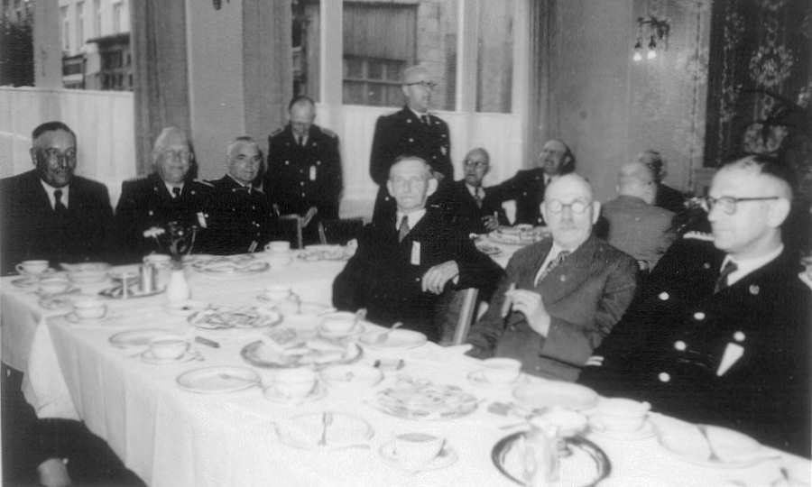 Die beiden noch lebenden Mitgründer der Wehr von 1884/85