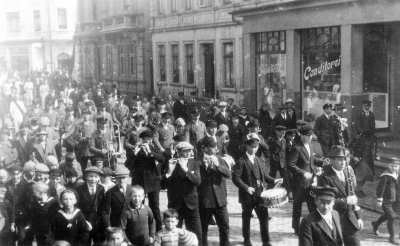 Großer Umzug mit der freien "Turnerschaft" Norderney - ca. 1926