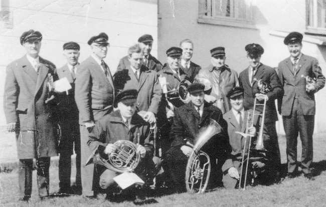 Warten auf die Konfirmanden - in den 60. Jahren