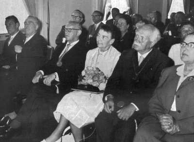 Dr. Rodewald-Wiesbaden, Frau Dr. Albrecht-Hamburg, und Prof. Dr. Dr. Gruber-Göttingen